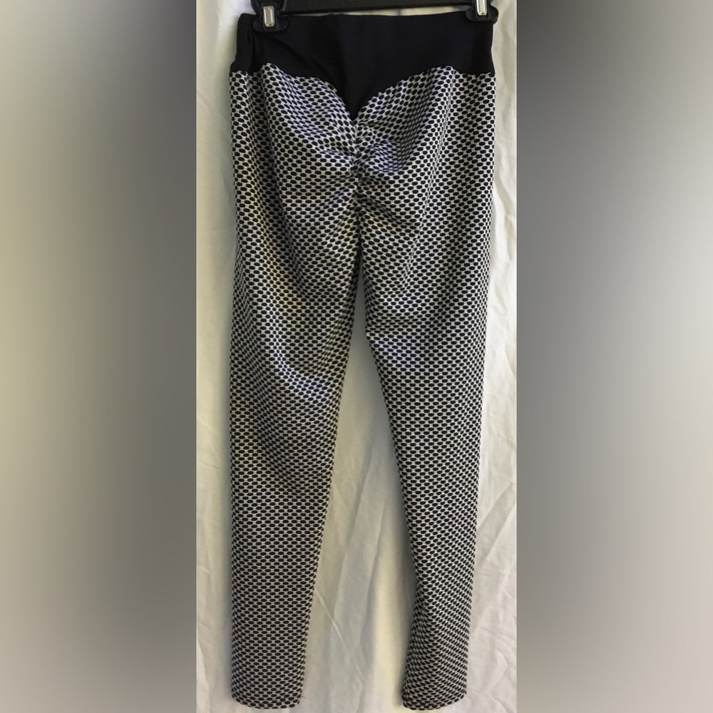 Booty Scrunch Leggings L excellent condition.